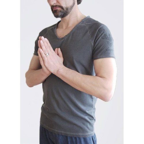 Skin Friendly Washable Plain Half Sleeve T Shirt With Round Neck