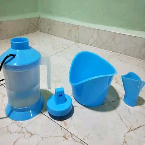 अत्यधिक टिकाऊ और विश्वसनीय नीले और सफेद रंग का फेशियल स्टीमर