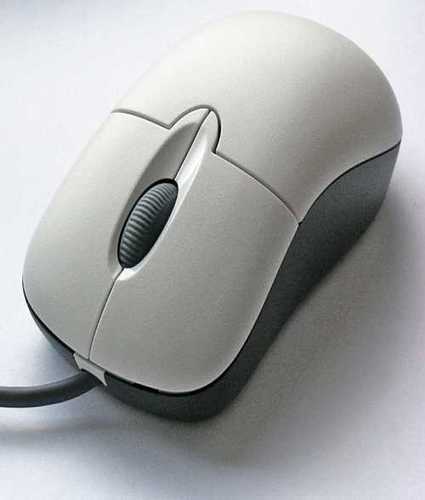 Pvc Light Weight Smooth Black And White Computer Mouse For Desktop And Laptop Use