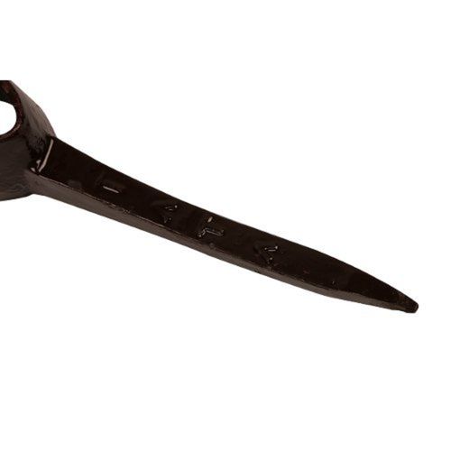 Tata Pkx003 Black Carbon Steel Picking And Cutting Pickaxe For Agriculture Use Size: Subject To Order Or Availability