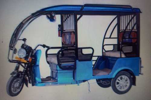 Fast Chargeable And Heat Resistance Electric Rickshaw For Commercial Purpose Size: As Per Customer