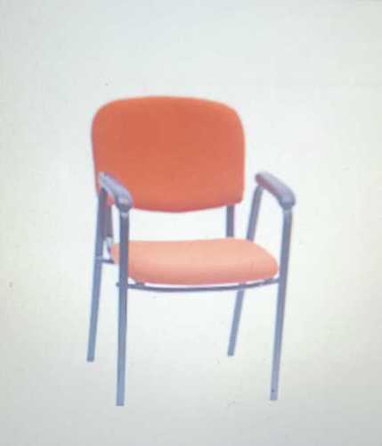 आकर्षक डिजाइनों में स्क्वायर शेप ऑफिस और इंस्टीट्यूशनल यूज़ विज़िटर चेयर