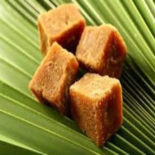 Non Added Color Sweet Natural Taste Brown Organic Jaggery Cubes Ingredients: Sugarcane