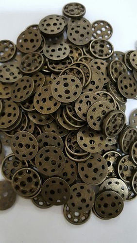 Round Shape Metal Buttons For Garments With Polished Finish (100 Pieces Per Packets)