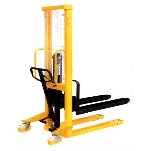 Easy To Move Black And Yellow Manual Hand Stacker (Lifting Capacity Upto 1500 Kgs)