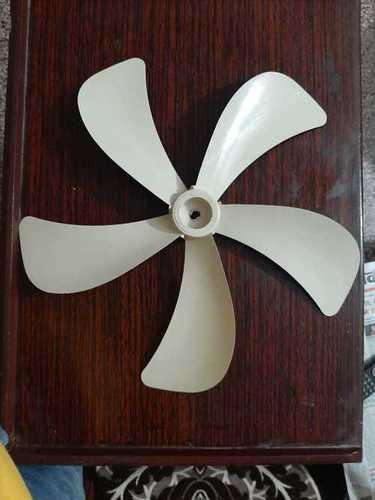 Metal Corrosion Proof Motor Fitting White Fan Blade Used In Cooler And Pedestal