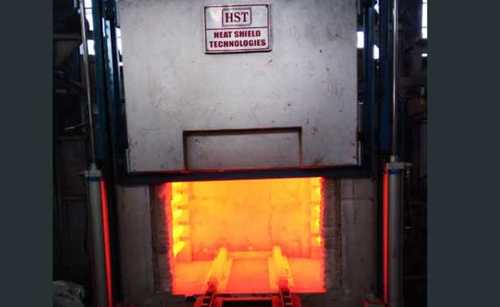 Highly Stable Accurate Temperature And Efficient Working Box Type Heat Treatment Furnace