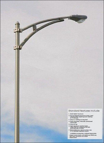 Silver Steel Galvanized Iron Straight Solar Street Light Poles For Outdoor Installing Led Lights