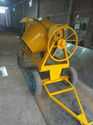 Automatic Construction Concrete Mixers Machine With Mech Hopper In Yellow Color