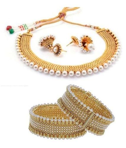 Ladies Polished Imitation Necklace And Earrings Sets With Bengal