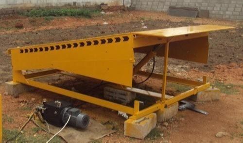 BDL- 90 Mild Steel Semi Automatic Hydraulic Dock Leveler (Load Capacity 9 Ton)