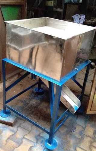 Easy to Clean Low Maintenance Lemon Cutter