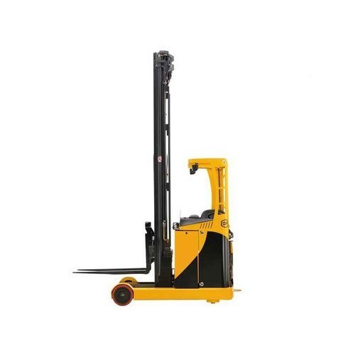 OM Voldtas XR-16 Reach Truck - Loading Capacity 1.6 T, 70 dB Noise Level, IP 65 Insulation, High Work Capacity & Power Efficiency