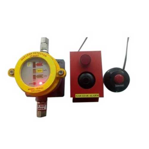 Water Resistant Battery Operated Gas Detector In Round And Rectangular Shape Application: Industries