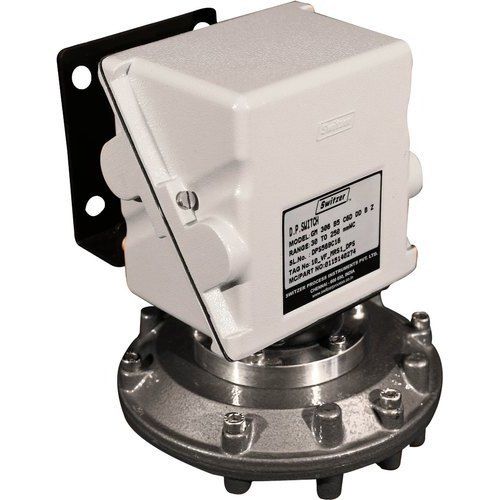 White 10 To 15 Ma Switzer Differential Vacuum Pressure Switches