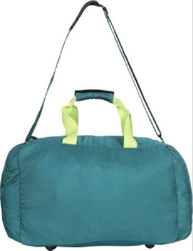 Zipper Closure Style Light Weight And Spacious Plain Design Travel Bag With High Weight Bearing Capacity