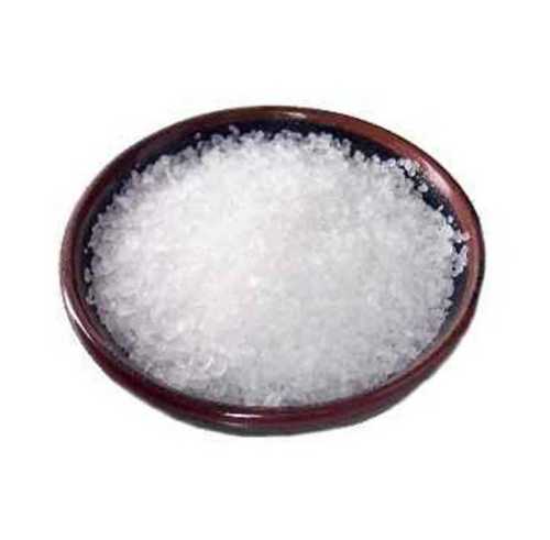White Crystal Edible Salt Packed in Plastic Bag Available in Multiple Packaging