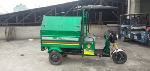 Rugged Design Color Coated Three Wheel Type Battery Operated Garbage Loader