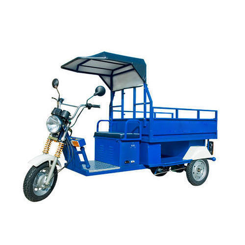 Three Wheel Type Blue Battery Operated Rickshaw Loader (Loading Capacity Upto 500 Kg)