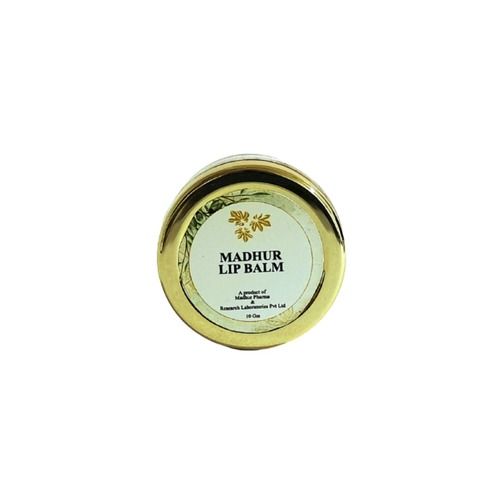 100% Herbal Dry Lip Moisturizing Balm With Roman Chamomile, Bee Wax And Coco Butter
