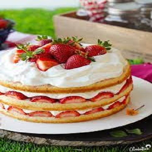 Delicious And Creamy Cake With Strawberry Topping Fat Contains (%): 2% Grams (G)