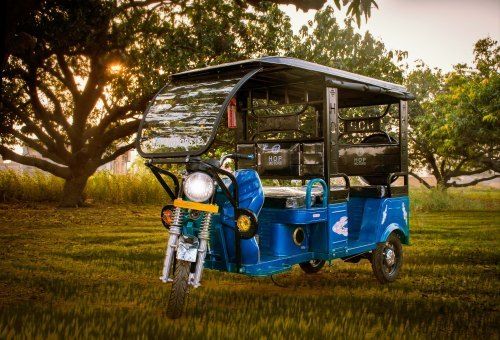 Hassle Free Operations Four Seater Battery Operated Rickshaw (HOP-900)