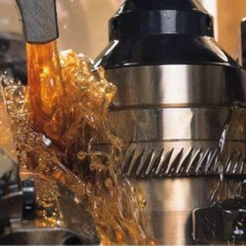 High Viscosity Index Dark Yellow Liquid Cutting Oil For Machinery With 200 Deg C Flash Point Application: Automobile