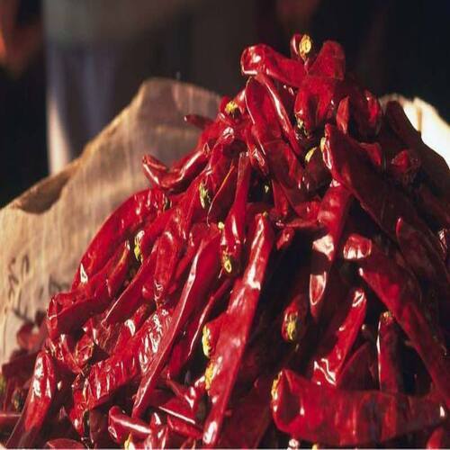 Hot Spicy Natural Taste No Artificial Color Dried Red Chilli