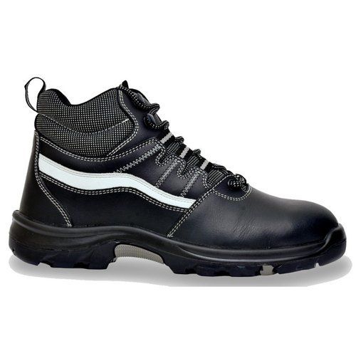 Plain And Black Color Mens Leather Safety Shoes With Round Toe And Lace Closure Style Heel Size: Low