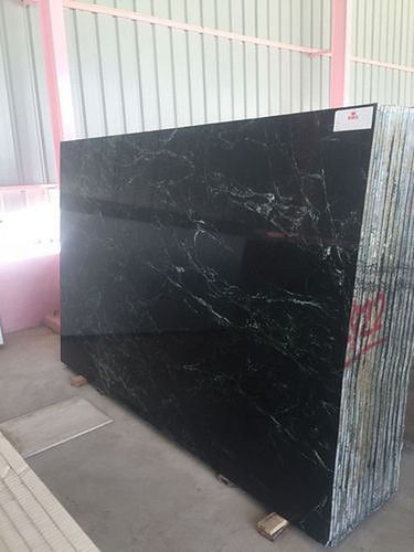 Black Color Granite Slab For Flooring With 20-25mm Thickness And Polished Finish