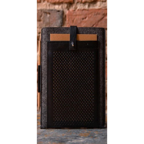 Moisture Proof Rectangular Shape, Very Spacious, Plain Design And Black Color Case For Ipad