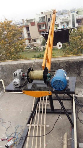 Enhanced Functional Life Color Coated Mini Crane (Load Capacity 200-300 Kg) Application: Construction