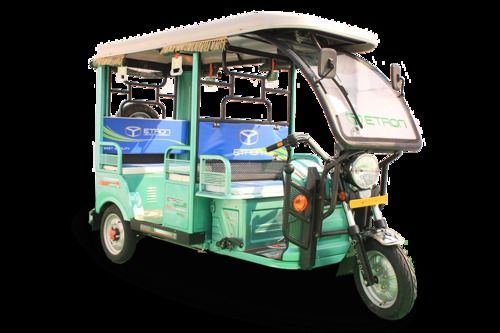 Maximum Run 70-80 Km Fiber Roof Type Etron Battery Operated Rickshaw