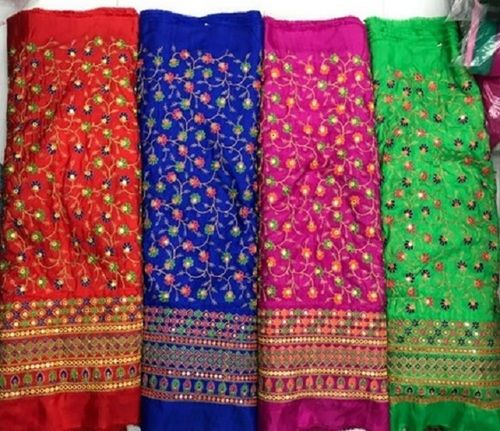 Red Banarashi Silk Daman Embroidery Fabric For Clothing, 100-150 Gsm