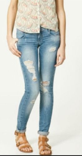 Blue And White Slim Fit Casual Wear Ladies Rugged And Faded Denim Jeans