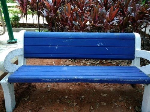 Easy To Clean And Light Weight Blue Color Concrete Bench Application: Garden