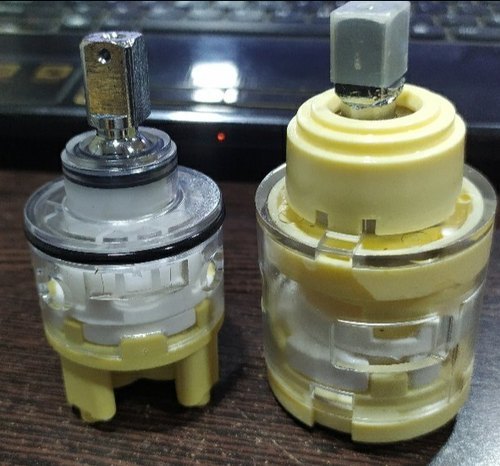 दो आकार 40 मिमी और 45 मिमी के साथ गोल नल डायवर्टर कार्ट्रिज