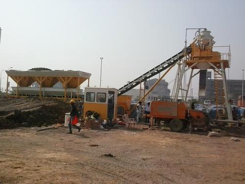 Mild Steel Mobile Concrete Batching Mixing Plant (Output Capacity 560 Litre)