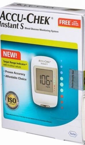 Latest Technology Auto Shut And Replaceable Battery Accu-Check Instant S Glucometer