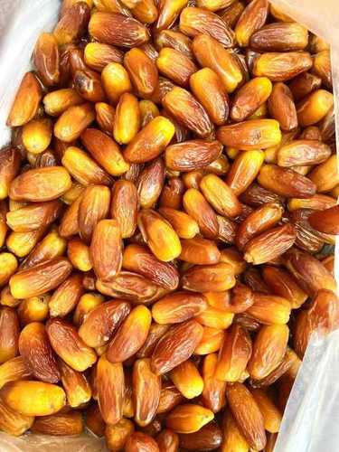 Tunisian Dates - 1 Kilogram Light Brown Dried Delicacies | 100% Natural, Organic, Sweet Taste, Assorted Flavors Including Honey and Cinnamon