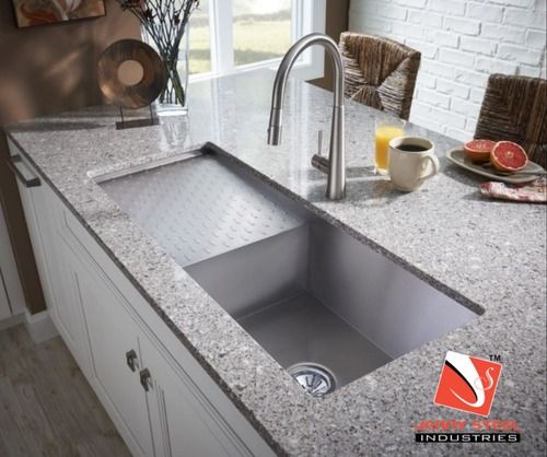 Easy To Clean Stainless Steel 304 Single Bowl Kitchen Sink With Drainboard And Silver Finish