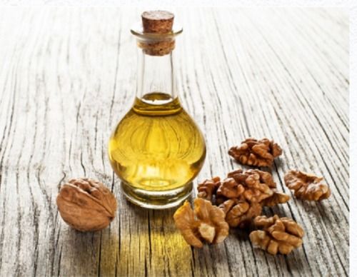 Common A Grade 100% Pure And Natural Cold Pressed Walnut Edibe Oil For Cooking