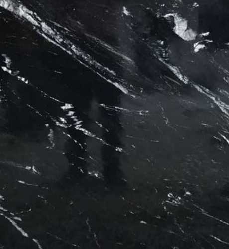 किचन स्लैब, ऑफिस स्लैब, आदि स्लैब्स के लिए क्रैक रेसिस्टेंस और स्टेन रेसिस्टेंस ब्लैक मार्बल