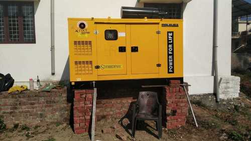 Yellow Reliable Nature Low Fuel Consumption Easily Start Diesel Electric Generator (82.5 Kva)