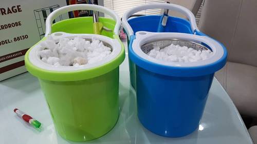 Multi-Color Plastic Bucket Mops