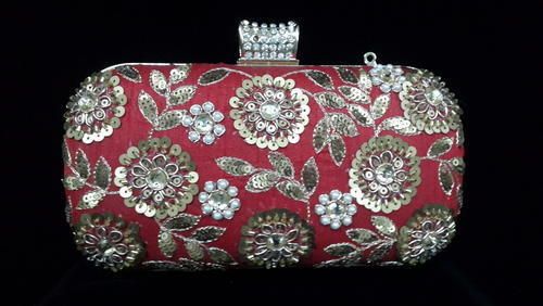 Light Weight And Very Spacious Fancy Ladies Metal Box Clutch For Party Wear