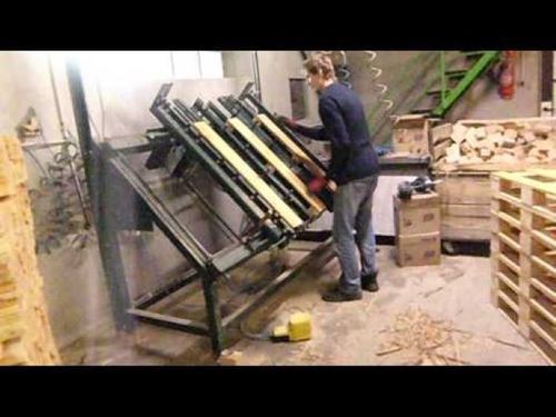 Stable Operation Industrial Usage Pallet Assembly Table