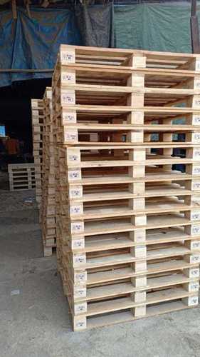 Wood 1200 Mm Width Four Way Brown Handling Wooden Pallet With Perfect Finish