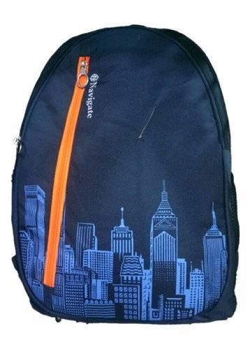 25 लीटर प्रिंटेड ब्लू नेवीगेट कॉलेज बैग 4 पॉकेट और 3 कम्पार्टमेंट के साथ डिज़ाइन: बैकपैक