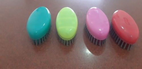 Glossy Finish Plastic Clothes Cleaning Brush